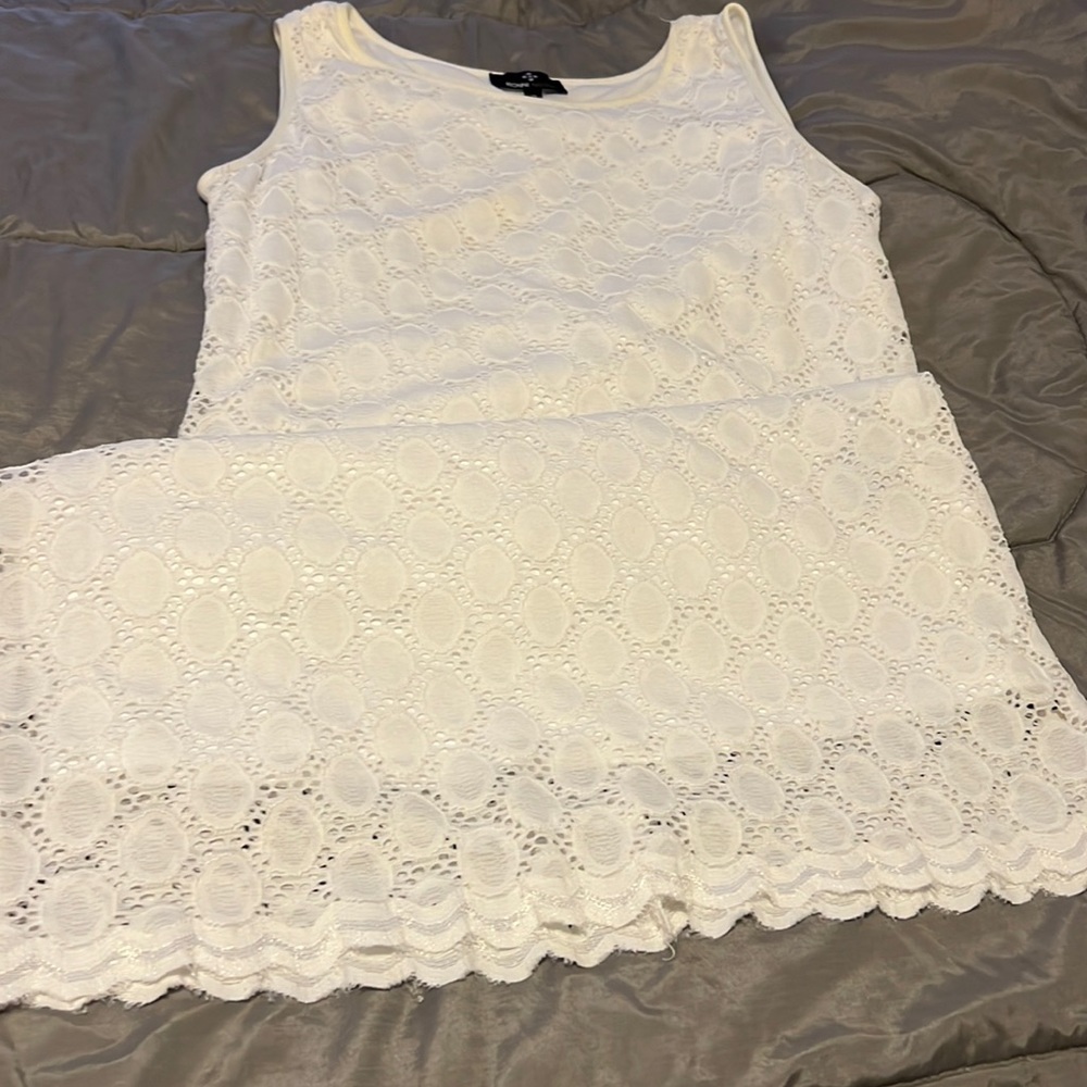 Sleeveless straight  dress